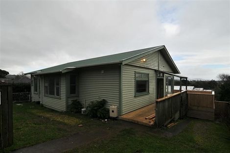Photo of property in 50 Seddon Street, Waikanae, 5036