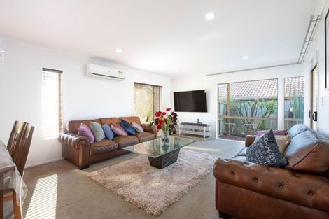 Photo of property in 4 Stornaway Drive, Flat Bush, Auckland, 2016