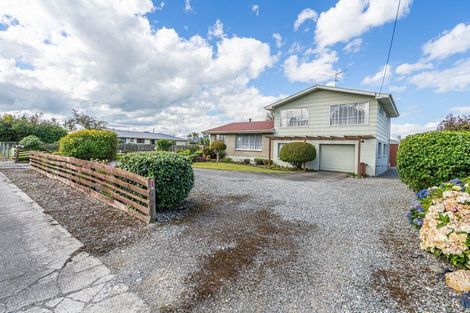 Photo of property in 28 Newcastle Street, Riversdale, 9776