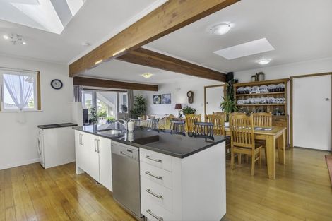 Photo of property in 1/27 Tui Glen Road, Birkenhead, Auckland, 0626