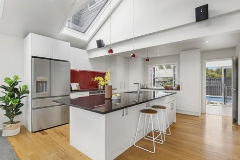 Photo of property in 170 Paremata Road, Paremata, Porirua, 5024