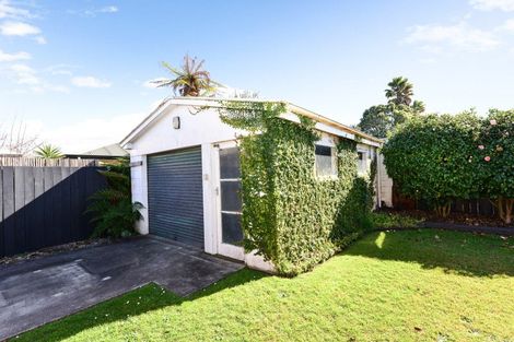 Photo of property in 37 Taylor Terrace, St Andrews, Hamilton, 3200