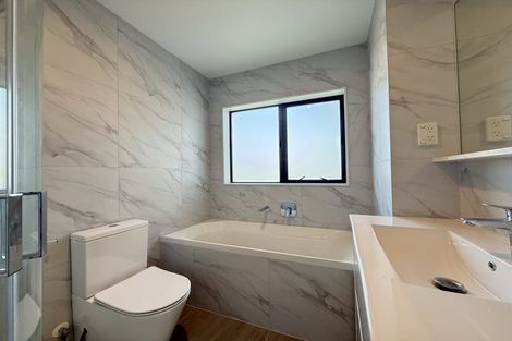 Photo of property in 30d Durham Street, Te Atatu Peninsula, Auckland, 0610