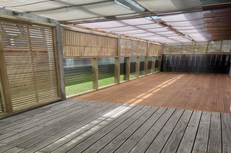 Photo of property in 2/47 Felton Mathew Avenue, Saint Johns, Auckland, 1072