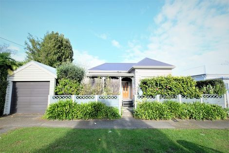 Photo of property in 2 Leslie Avenue, Sandringham, Auckland, 1025