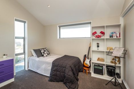 Photo of property in 2 The Belfry, Waimairi Beach, Christchurch, 8083