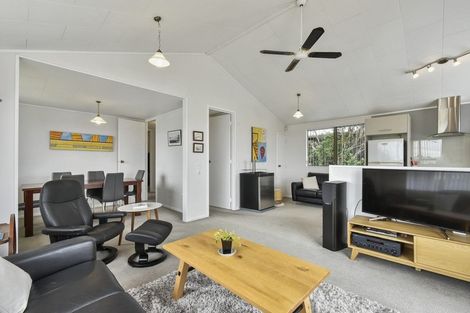 Photo of property in 1/21 Mataura Place, Clover Park, Auckland, 2019