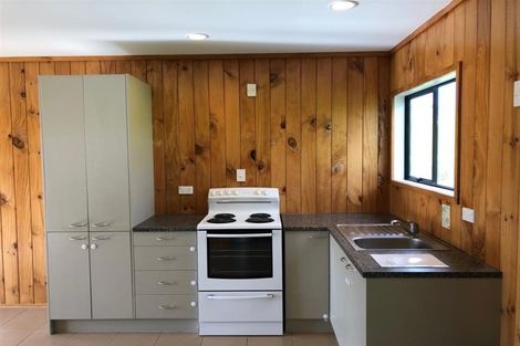 Photo of property in 32 Settlement Road, Papakura, 2110