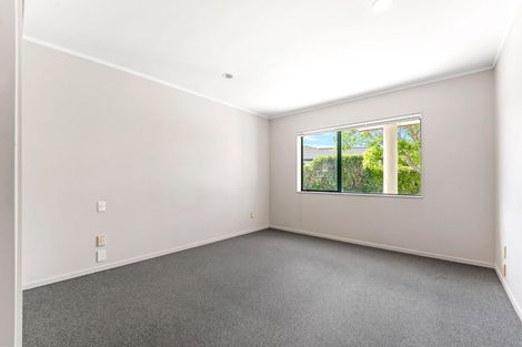 Photo of property in 2/52 Donald Street, Stanmore Bay, Whangaparaoa, 0932