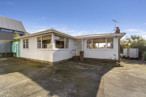 Photo of property in 135 Muri Road, Pukerua Bay, 5026