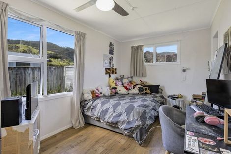 Photo of property in 46 Kaitawa Crescent, Paraparaumu, 5032