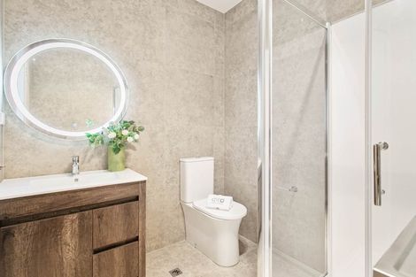 Photo of property in 5b Kahu Road, Paremata, Porirua, 5024