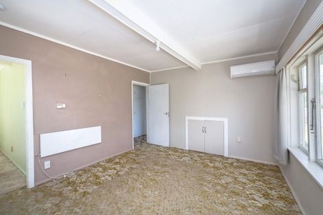 Photo of property in 88 Victoria Street, Carterton, 5713