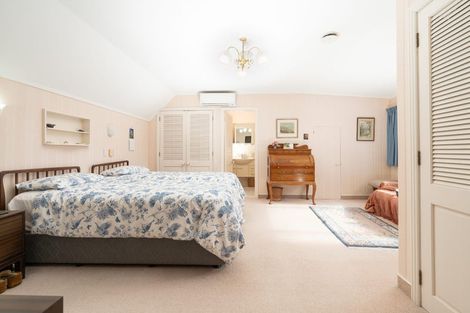 Photo of property in 2 Lavinia Grove, Waikanae Beach, Waikanae, 5036