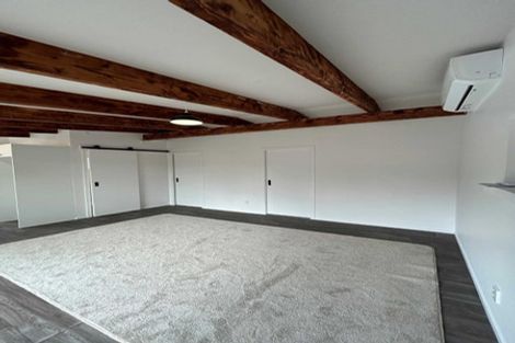 Photo of property in 27 East Street, Terrace End, Palmerston North, 4410