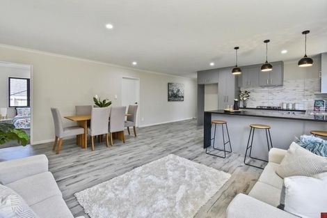 Photo of property in 22 Balmore Crescent, Pokeno, 2402