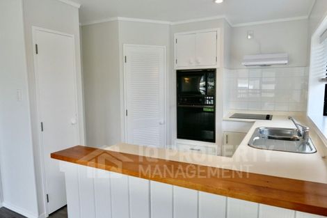 Photo of property in 2/77 Prince Regent Drive, Half Moon Bay, Auckland, 2012