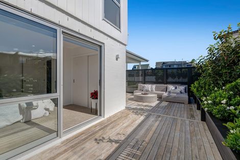 Photo of property in 5 Aurora Avenue, Snells Beach, 0920