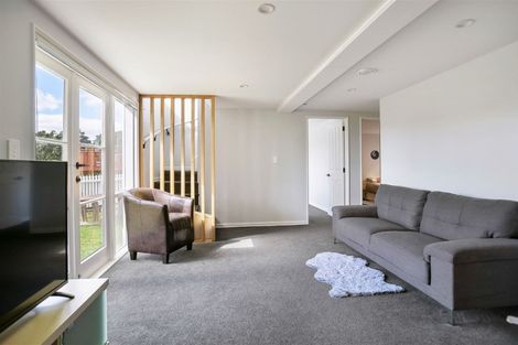 Photo of property in 38a Colmar Road, Mellons Bay, Auckland, 2014