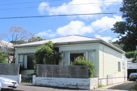 Photo of property in 76 Wallace Street, Mount Cook, Wellington, 6021