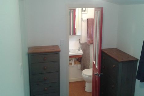 Photo of property in 82 Opanuku Road, Henderson Valley, Auckland, 0612