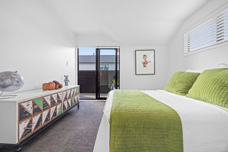 Photo of property in 4 Wairarapa Terrace, Merivale, Christchurch, 8014