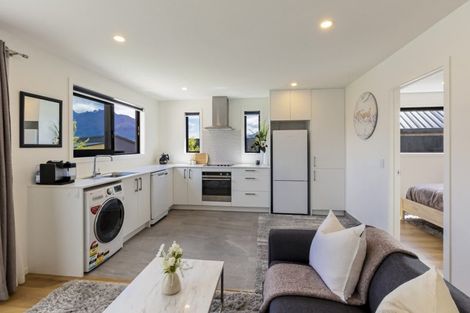 Photo of property in 4 Coopworth Road, Jacks Point, 9371