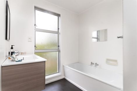 Photo of property in 21 Freyberg Street, Solway, Masterton, 5810