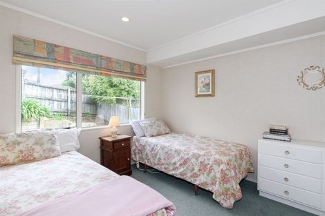 Photo of property in 338 East Coast Road, Sunnynook, Auckland, 0632