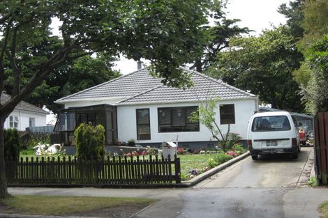 Photo of property in 9 Riley Crescent, Woolston, Christchurch, 8023