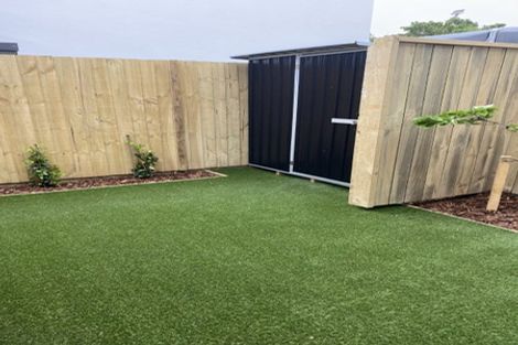 Photo of property in 2/14 Nova Place, Christchurch Central, Christchurch, 8011