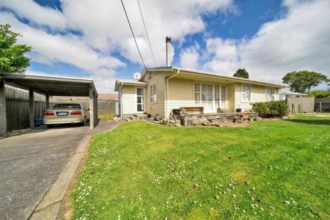 Photo of property in 10 Douglas Street, Hawera, 4610