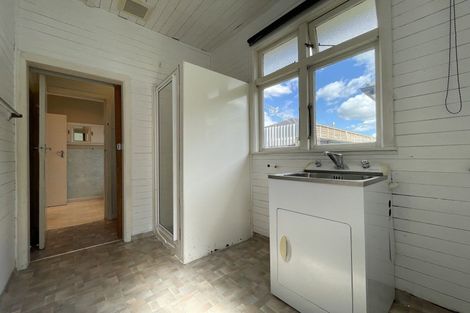 Photo of property in 9 East Street, Terrace End, Palmerston North, 4410