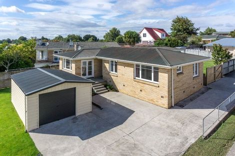 Photo of property in 21 Aberdeen Drive, Dinsdale, Hamilton, 3204