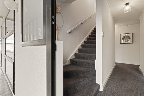 Photo of property in 165 Macandrew Road, South Dunedin, Dunedin, 9012