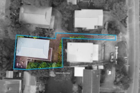 Photo of property in 2/31 Rangeview Road, Sunnyvale, Auckland, 0612