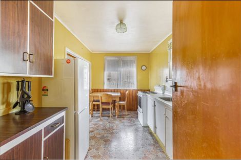 Photo of property in 33 Glenorchy Street, Glen Eden, Auckland, 0602