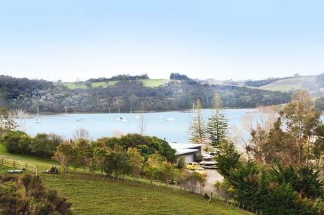 Photo of property in 29 Brick Bay Drive, Sandspit, Warkworth, 0982