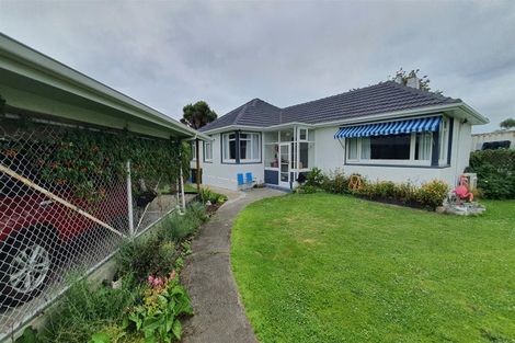 Photo of property in 61 Rhodes Street, Waimate, 7924