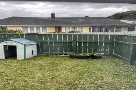 Photo of property in 2/29 Priscilla Crescent, Kingston, Wellington, 6021