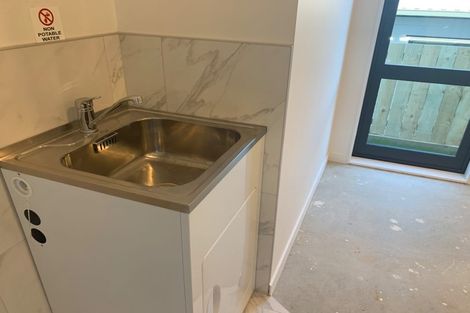 Photo of property in 117 Tiriwa Drive, Massey, Auckland, 0614