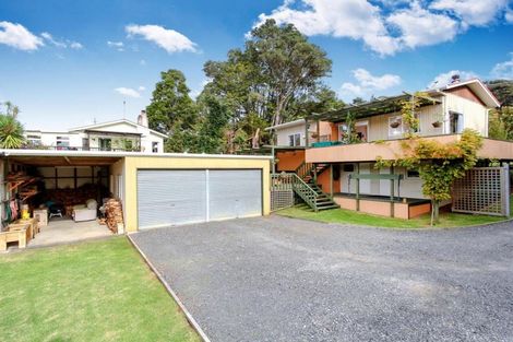 Photo of property in 628 Huia Road, Parau, Auckland, 0604