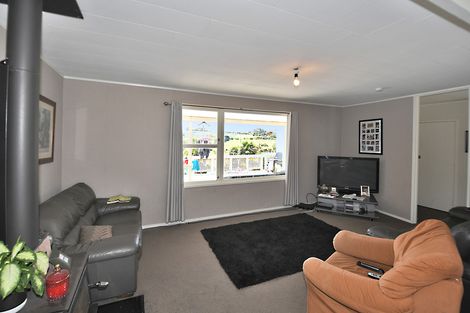 Photo of property in 17 Pakiri Road, Leigh, Warkworth, 0985