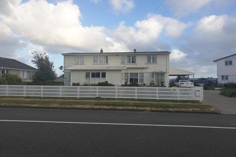 Photo of property in 26-28 Matipo Street, Castlecliff, Whanganui, 4501