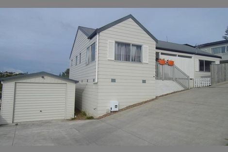 Photo of property in 20 Orton Street, Glenfield, Auckland, 0627