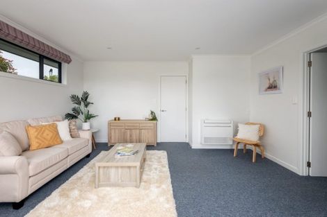 Photo of property in 1/241 Fifield Terrace, Opawa, Christchurch, 8023