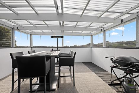 Photo of property in 9 Awaroa Road, Helensville, 0800