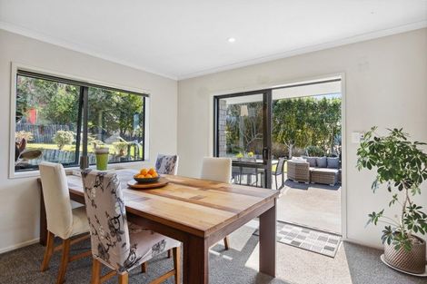 Photo of property in 21b Heta Road, Highlands Park, New Plymouth, 4312