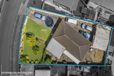 Photo of property in 3 Poutini Place, Manurewa, Auckland, 2102