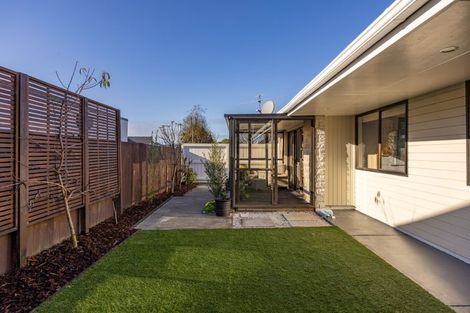Photo of property in 1/7 Ringwood Place, Avonhead, Christchurch, 8042